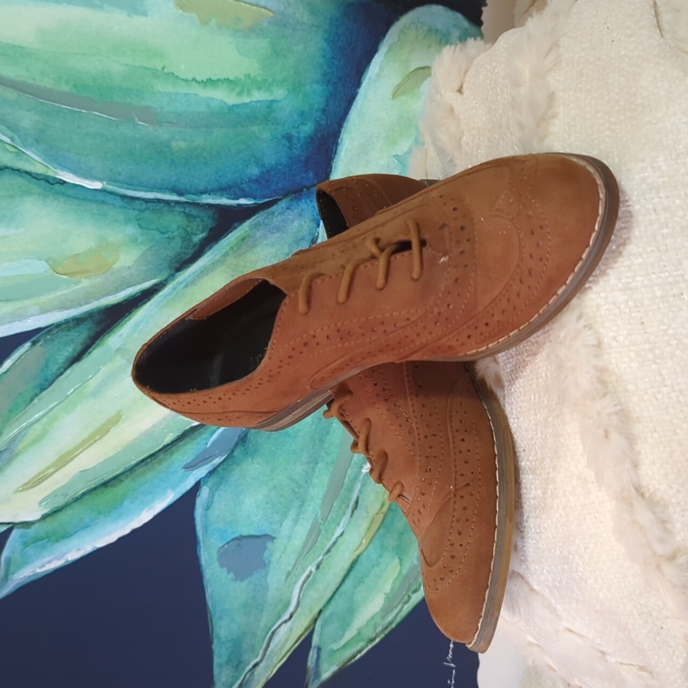 Women's Indigo Rd. Size 6